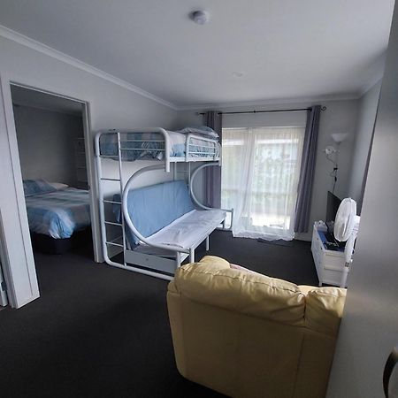 Comfortable 1 Bedroom Perfect For Travelers Or Workers Horotiu Bagian luar foto