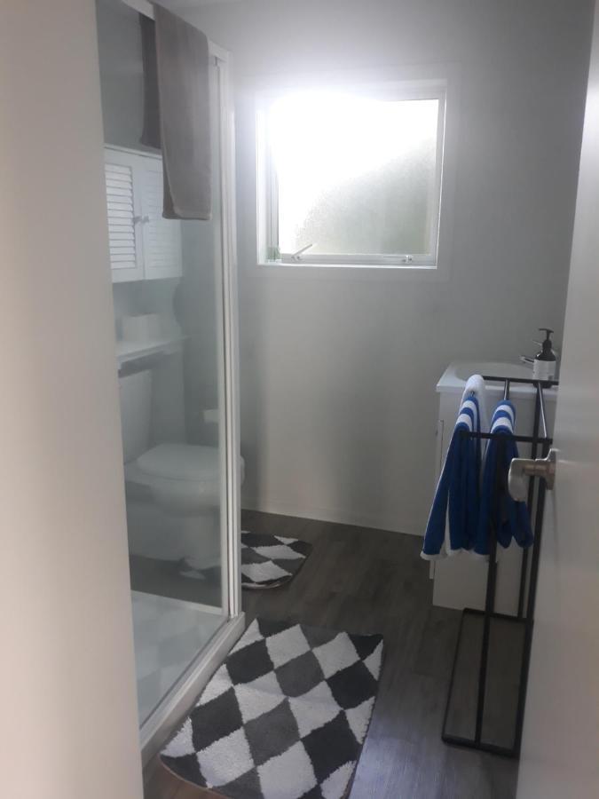 Comfortable 1 Bedroom Perfect For Travelers Or Workers Horotiu Bagian luar foto